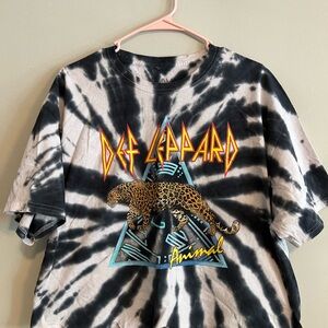 Def Leppard Tie Dye Raw Scallop Hem Tee